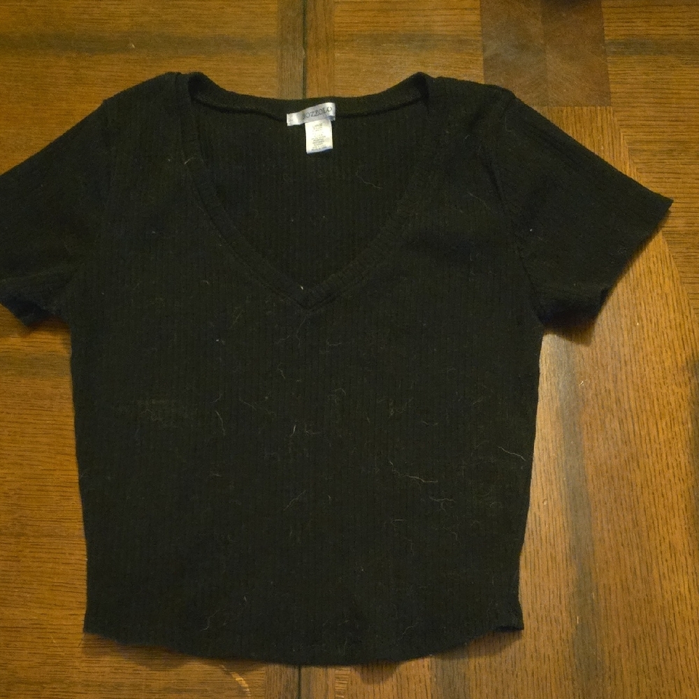 Bozzolo Black Ribbed V-Neck Top